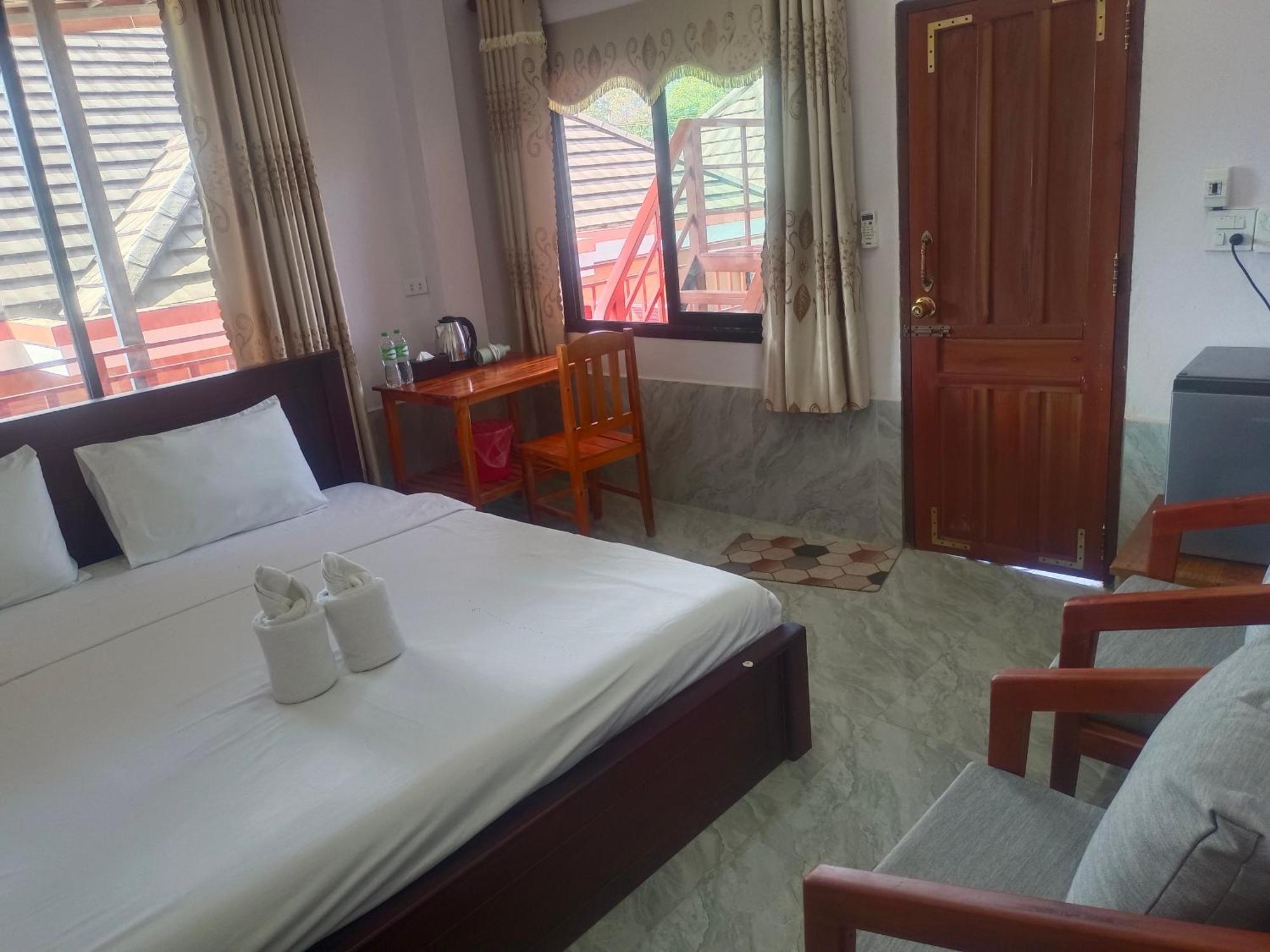 Dd Guesthouse Vangviang Kültér fotó