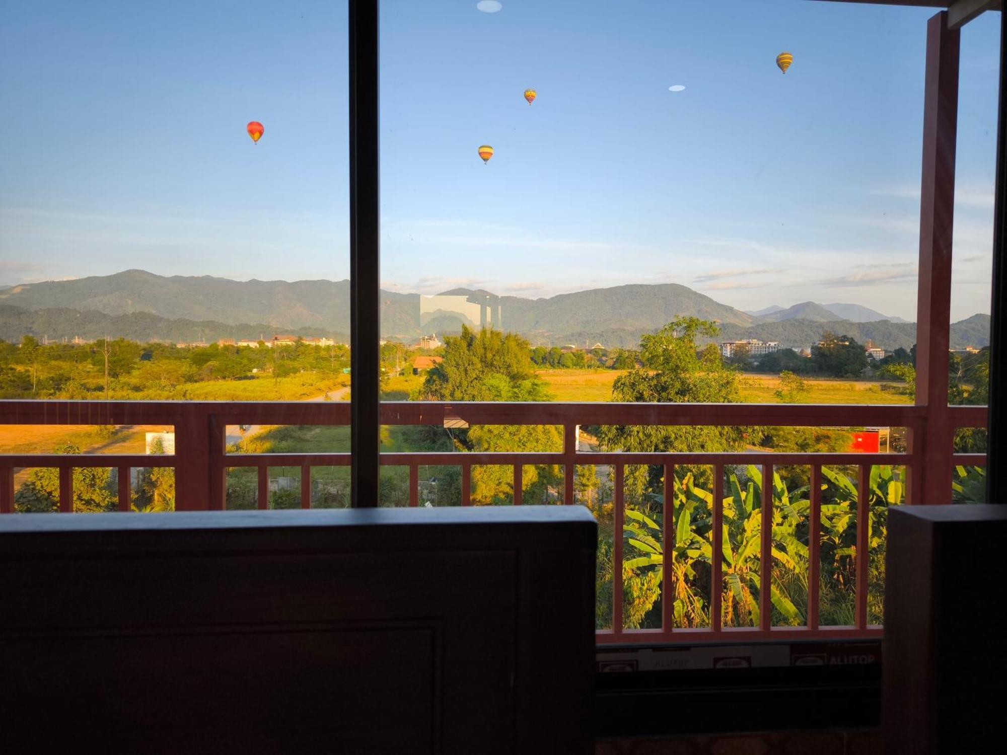 Dd Guesthouse Vangviang Kültér fotó